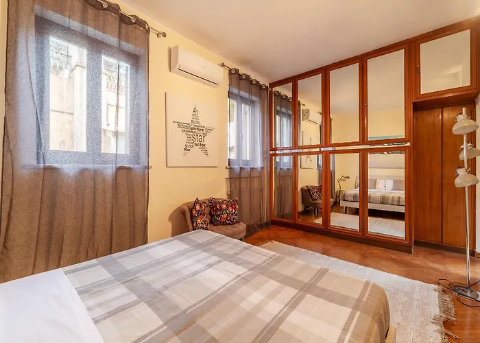 Piazza Navona Penthouse * Rzym